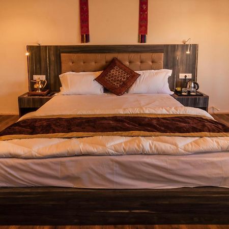 Sindhu Residency Hotel She Eksteriør billede